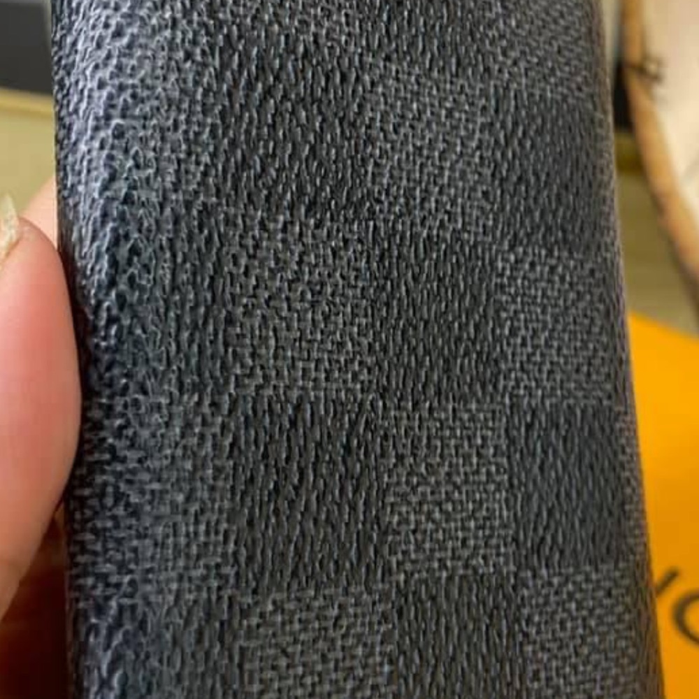 Louis Vuitton Graphite 6-Key Holder - Picture 2 of 7